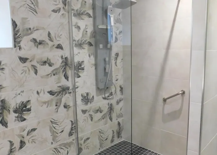 De La Laiserie * Mesnil-Clinchamps